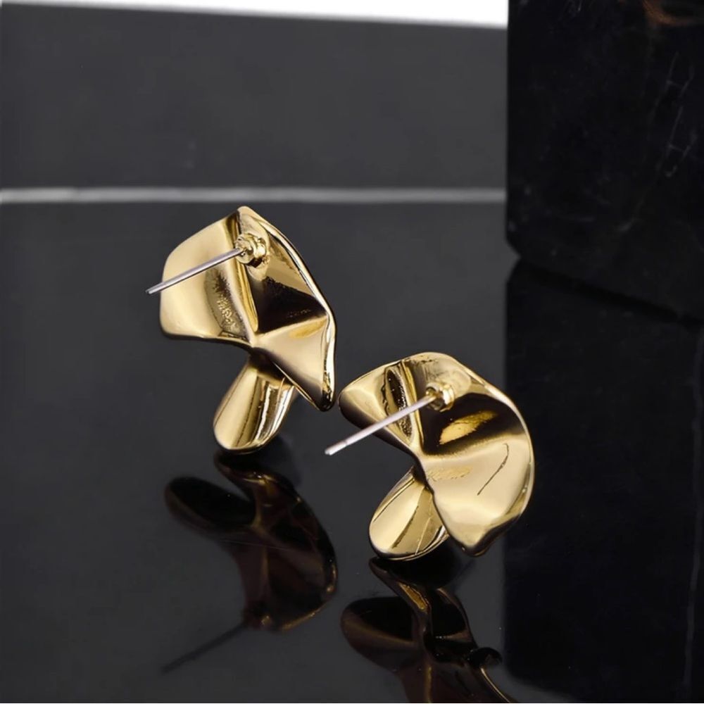 Geo Earrings Q815 - Picture 2 of 5